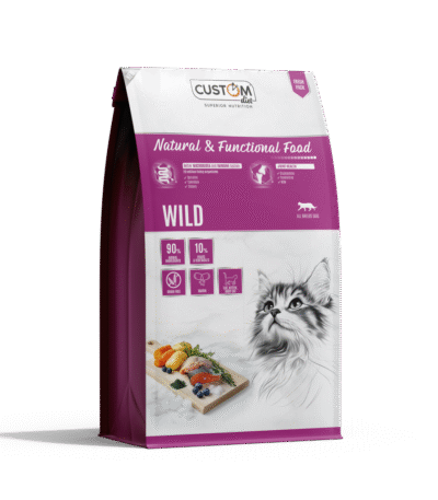 Pienso natural para gatos Custom Wild Cat rico en salmón y pollo, sin cereales, con omega 3 y probióticos